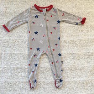 Kyte Baby beige with red, white and blue stars 2-way zipper sleeper